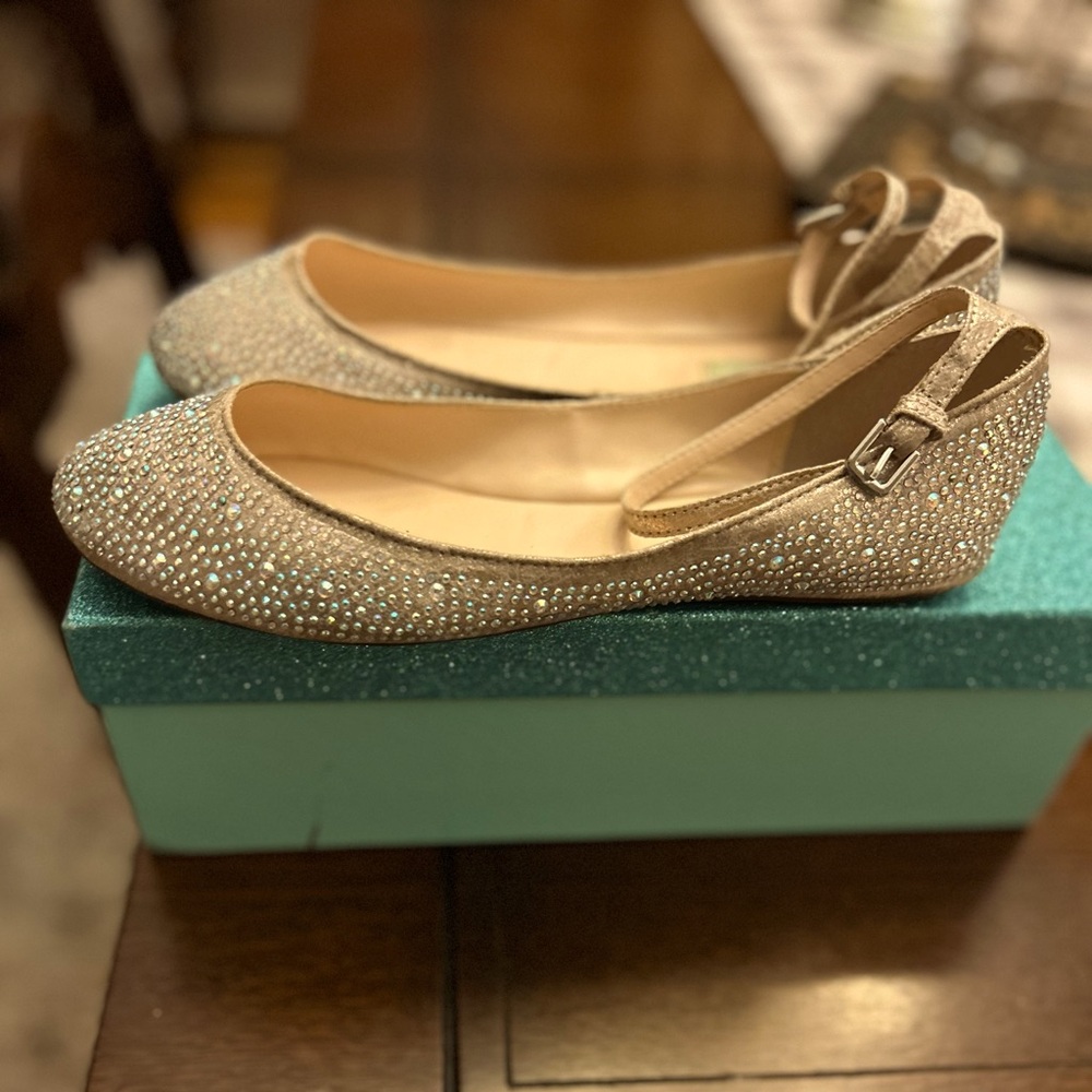 Betsy Johnson ballet flats